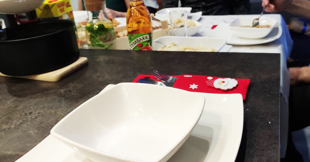 świąteczny stół, wigilia, świąteczna kolacja, jak przetrwać święta